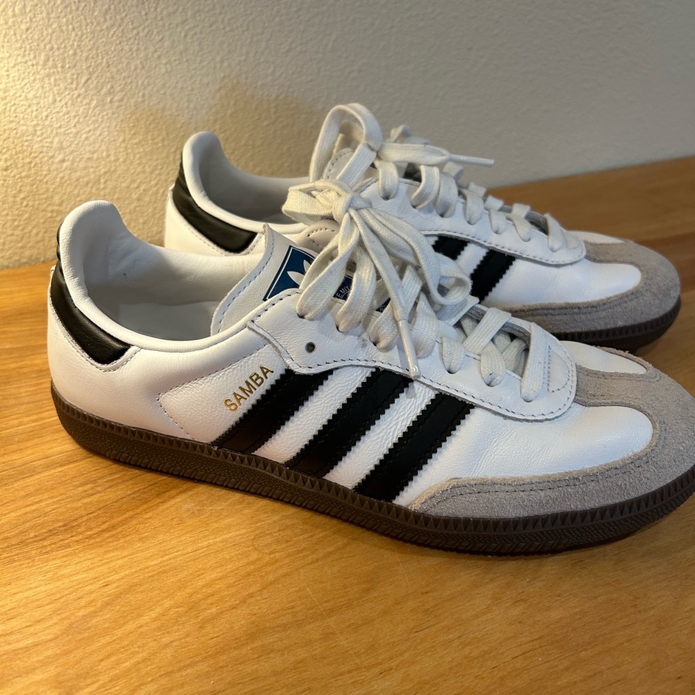 Adidas Samba White and Black woman
